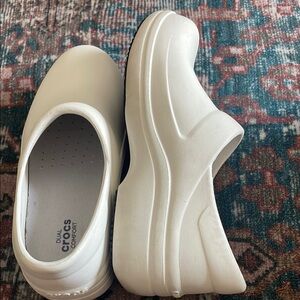 Crocs White Comfort Clogs